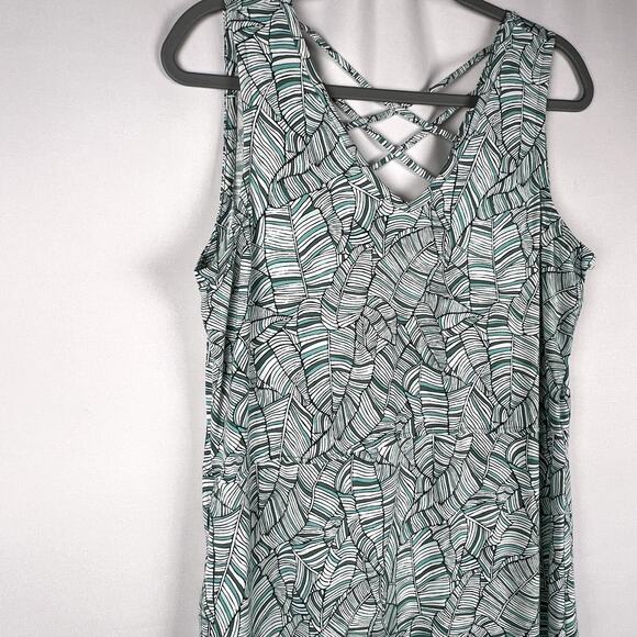 Title Nine Green and White Patterned Midi Dress - Picture 2 of 11